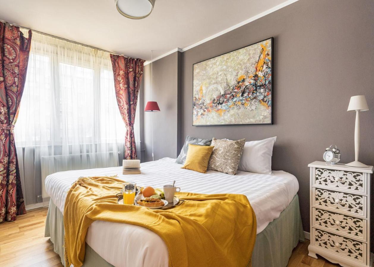Spacious Downtown Apartment - Old Town Bukarest Exteriör bild